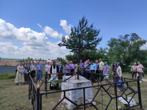 Троицкая родительская суббота