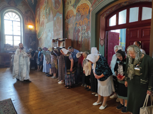 Троицкая родительская суббота