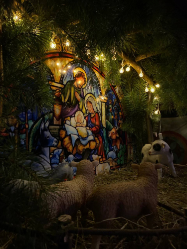 Трудами прихожан сооружен Рождественский вертеп