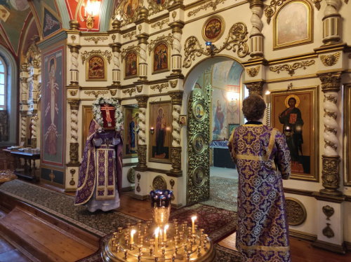 Благовещение Пресвятой Богородицы. Крестопоклонная неделя