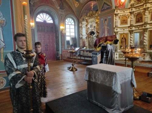 Богослужения завершающих дней Страстной седмицы