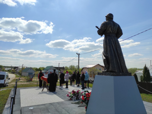 Совершено первое после Пасхи поминовение усопших