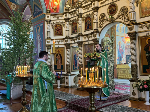 С праздником Святой Троицы!