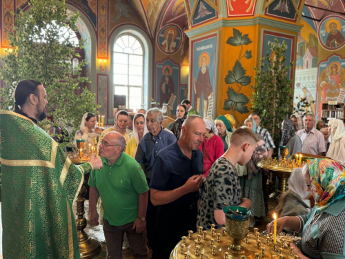 С праздником Святой Троицы!