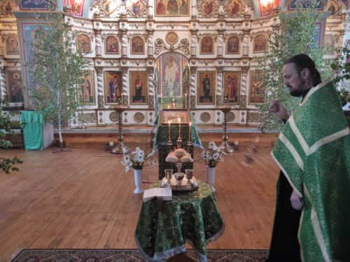 С праздником Святой Троицы!