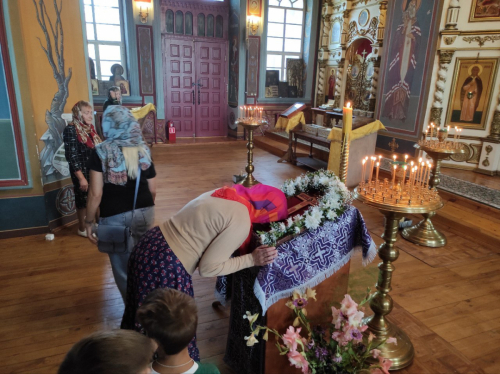 Изнесение Древ Честного и Животворящего Креста Господня