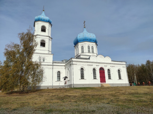 В Покровском храме встретили престольный праздник