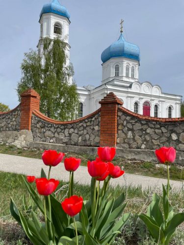 Пасхальное поминовение усопших на Радоницу