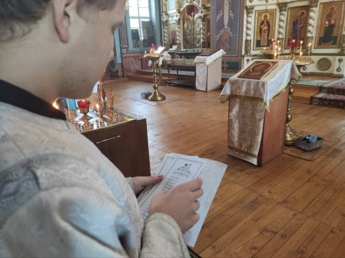 Поминовение усопших в Троицкую родительскую субботу