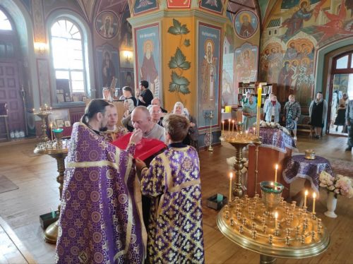 Изнесение Древ Честного и Животворящего Креста Господня