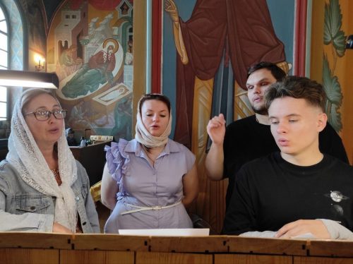 Изнесение Древ Честного и Животворящего Креста Господня