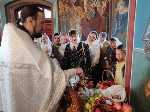 Преобразился еси на горе, Христе Боже...