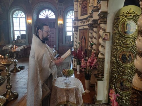 Преобразился еси на горе, Христе Боже...