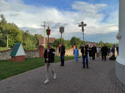 С праздником Успения Пресвятой Богородицы!