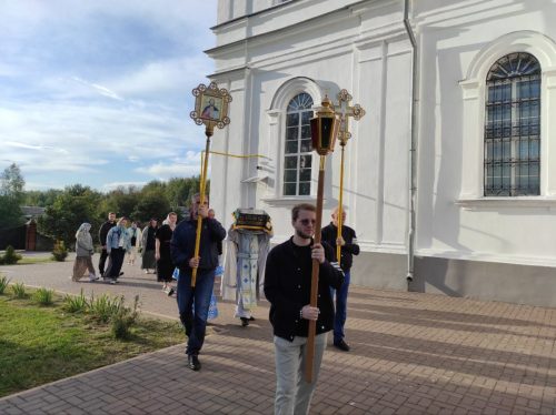 С праздником Успения Пресвятой Богородицы!