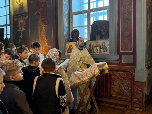 Поздравляем с праздником Светлого Христова Рождества!