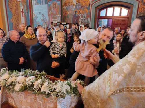 Поздравляем с праздником Светлого Христова Рождества!