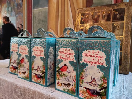 Поздравляем с праздником Светлого Христова Рождества!