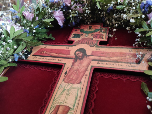 Всемирное Воздвижение Честного и Животворящего Креста Господня