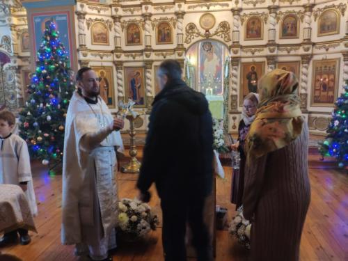 Христос рождается — славите!