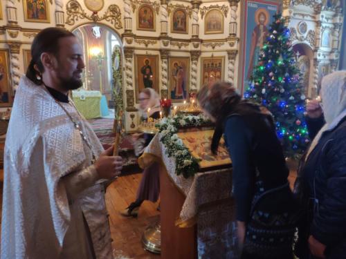 Христос рождается — славите!